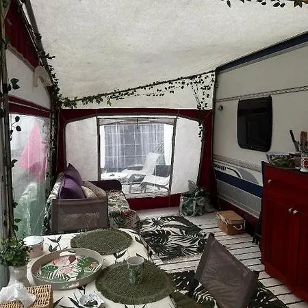 Przyczepy U Marcela Dulczetto Camp キャンプ場 *